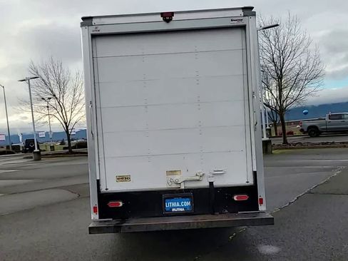 Used 2019 Chevrolet Express 3500 w/ Power Convenience Package image 7