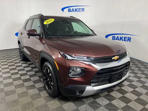 Certified 2022 Chevrolet TrailBlazer LT w/ Convenience Package FWD image 8