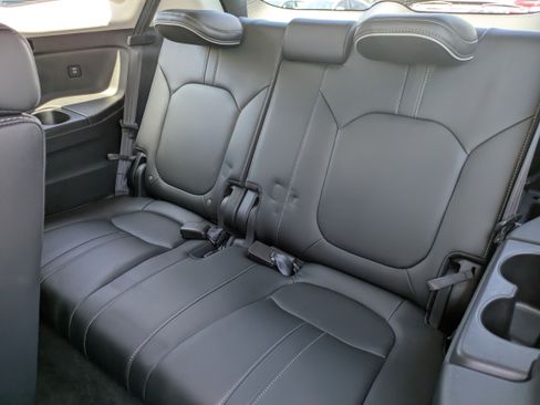 Used 2025 Honda Pilot Elite image 21