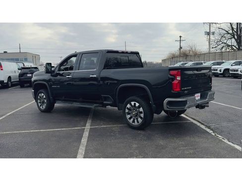 Used 2022 Chevrolet Silverado 2500 LTZ w/ LTZ Premium Package image 6
