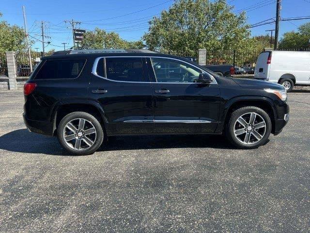 Used 2019 GMC Acadia Denali w/ Technology Package AWD/4WD image 6