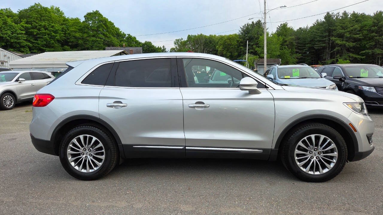 Used 2016 Lincoln MKX Select w/ Select Plus Package AWD/4WD image 16