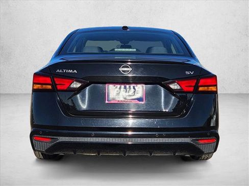 Used 2023 Nissan Altima 2.5 SV image 6