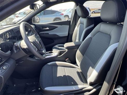 New 2025 Buick Envista Preferred w/ Convenience II Package image 21