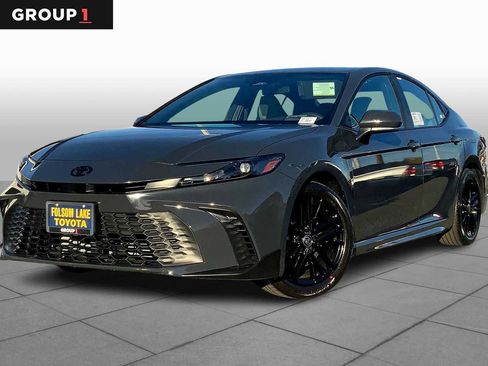 New 2026 Toyota Camry SE image 1