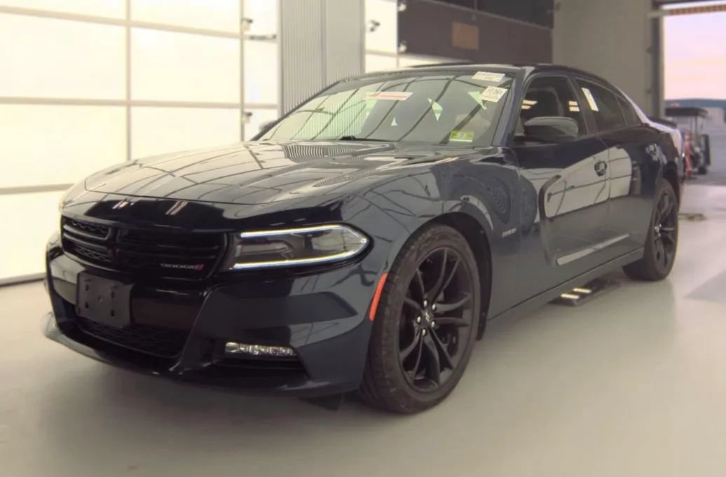 Used 2017 Dodge Charger R/T w/ Blacktop Package RWD image 1