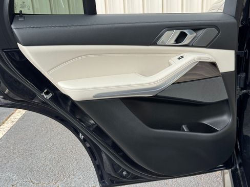 Used 2020 BMW X5 sDrive40i w/ M Sport Package RWD image 40