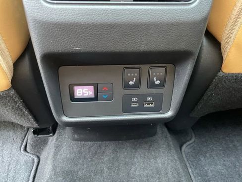 Used 2021 Nissan Rogue Platinum image 20