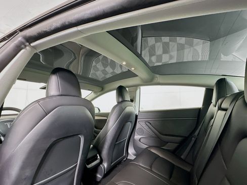 Used 2023 Tesla Model 3 Standard Range image 26