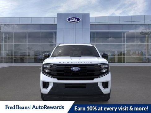 New 2025 Ford Expedition Active image 6