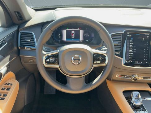 Certified 2024 Volvo XC90 B6 Ultimate w/ Protection Package Premier image 26