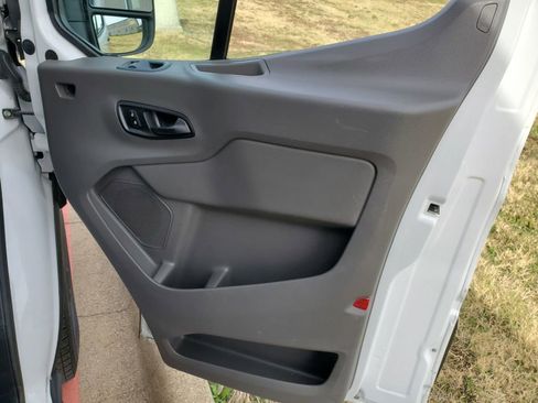 Used 2021 Ford Transit 250 Medium Roof image 17