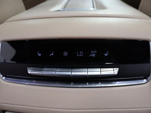 Used 2021 Cadillac Escalade Premium Luxury w/ LPO, Illumination Package AWD/4WD image 65