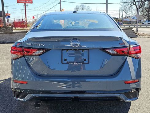 Certified 2025 Nissan Sentra SR w/ SR Premium Package FWD image 6