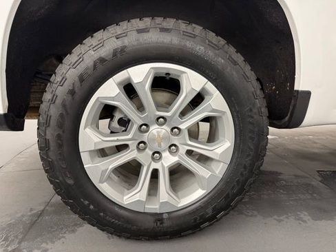 Certified 2023 Chevrolet Silverado 1500 LTZ w/ Z71 Off-Road Package image 11