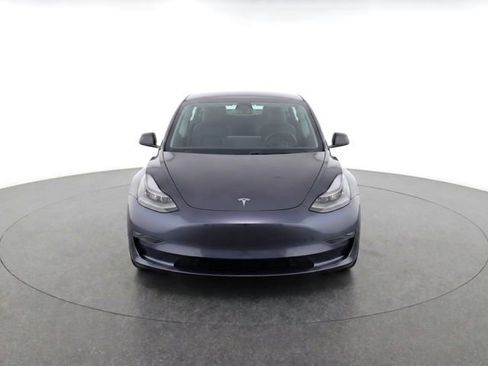 Used 2022 Tesla Model 3 Long Range AWD/4WD image 5