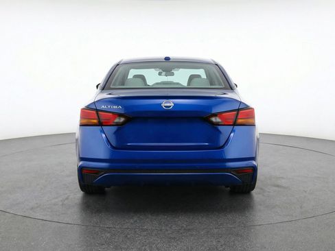 Used 2025 Nissan Altima 2.5 SV image 7