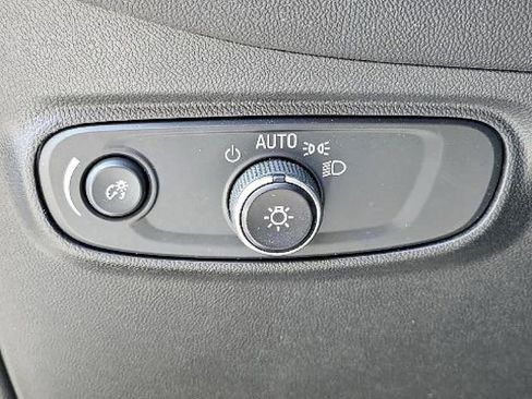 Used 2023 Chevrolet Equinox LT w/ LPO, Floor Liner Package image 19