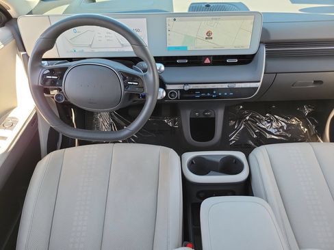 Used 2024 Hyundai Ioniq 5 Limited RWD image 4