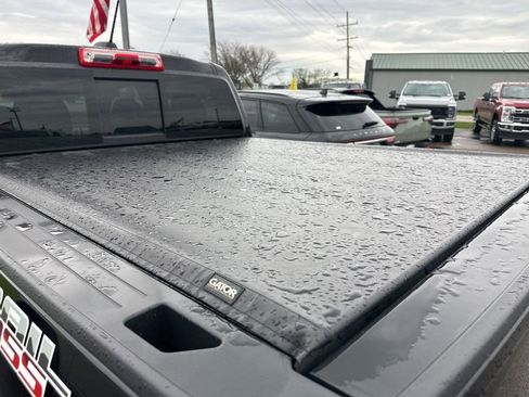 Used 2021 Chevrolet Colorado Z71 w/ Z71 Midnight Edition image 15