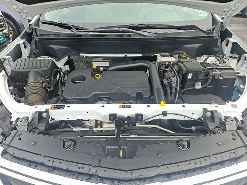 Certified 2024 Chevrolet Equinox LS w/ Driver Confidence II Package FWD image 28