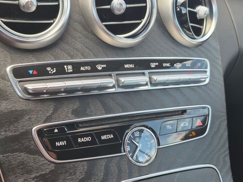 Used 2018 Mercedes-Benz C 300 4MATIC Cabriolet image 31