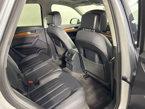 Used 2021 Audi Q5 2.0T Premium w/ Convenience Package AWD/4WD image 42