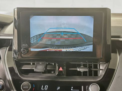 Used 2025 Toyota Corolla SE FWD image 25
