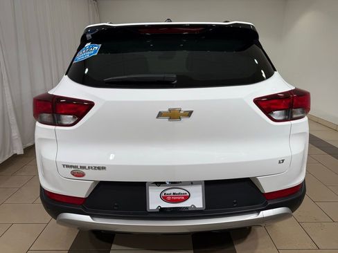 Used 2022 Chevrolet TrailBlazer LT w/ Convenience Package image 4