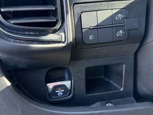 Used 2025 RAM ProMaster 2500 w/ Convenience Group FWD image 16