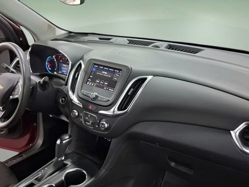 Used 2021 Chevrolet Equinox LT FWD image 21