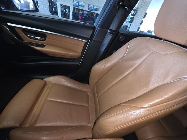 Used 2018 BMW 340i Sedan w/ Premium Package RWD image 19