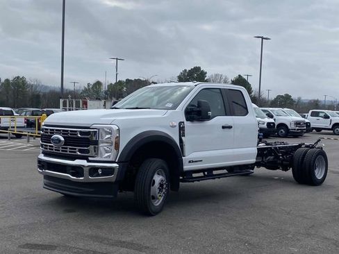 New 2026 Ford F550 4x4 Supercab Super Duty image 7