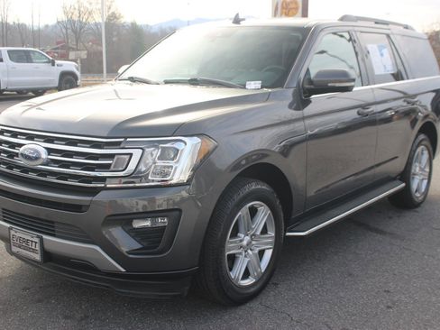 Used 2019 Ford Expedition XLT w/ Equipment Group 202A image 3