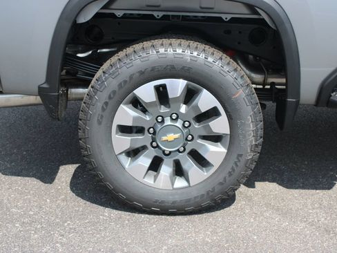 New 2026 Chevrolet Silverado 2500 Custom w/ Custom Value Package AWD/4WD image 17