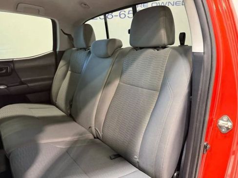 Used 2016 Toyota Tacoma SR5 w/ Towing Package image 23