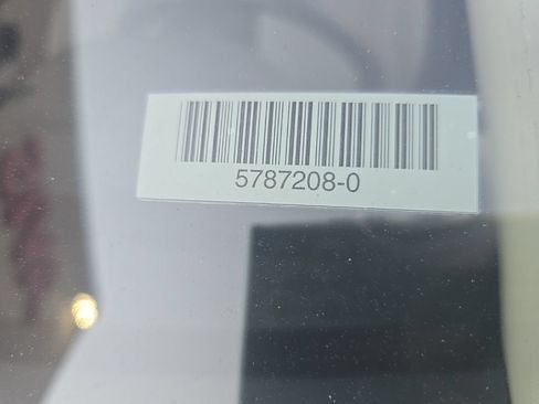 Used 2025 Hyundai Venue SEL FWD image 9