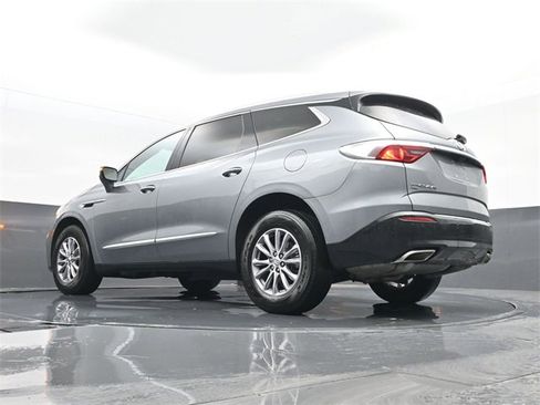 Used 2024 Buick Enclave Premium image 28
