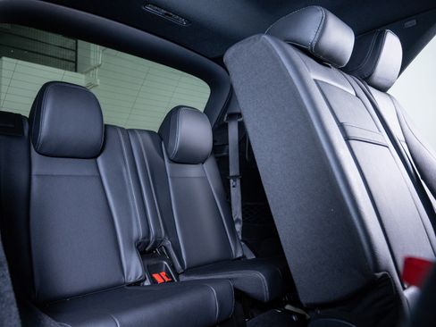 Used 2021 Mercedes-Benz GLE 350 4MATIC image 11