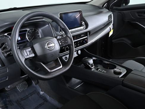 Certified 2025 Nissan Rogue S image 12