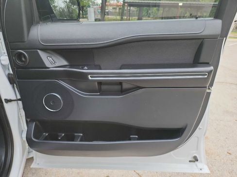 Used 2018 Ford Expedition XL AWD/4WD image 33
