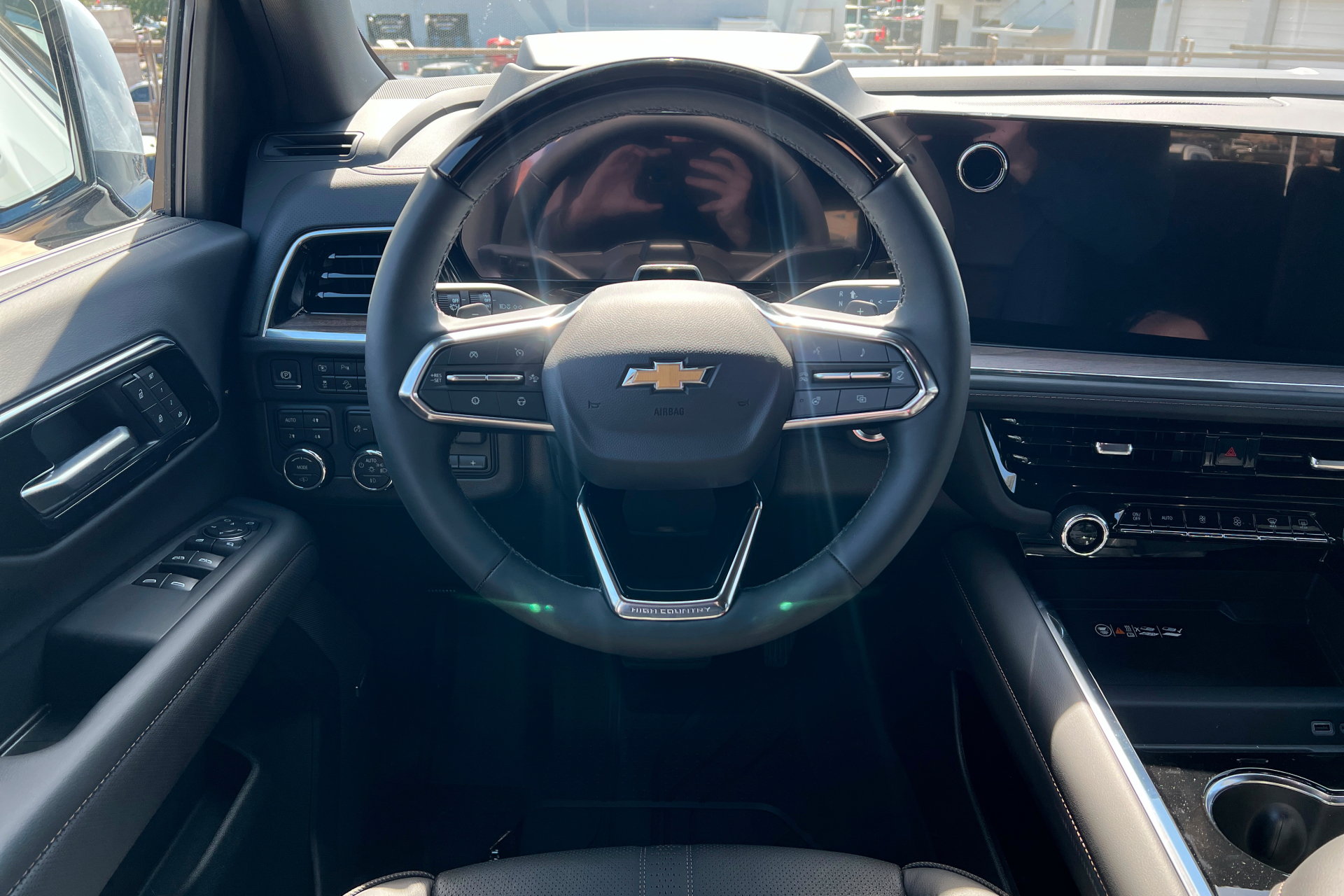 New 2026 Chevrolet Suburban High Country AWD/4WD image 13