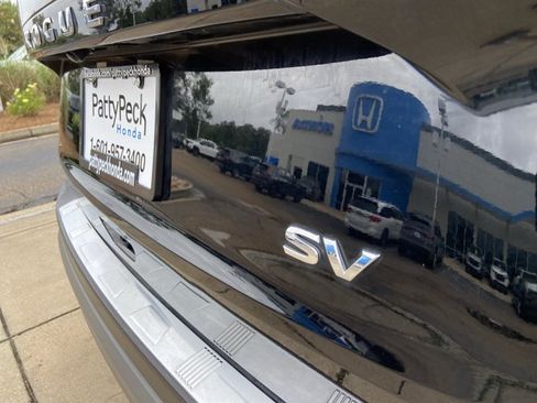 Used 2023 Nissan Rogue SV FWD image 52