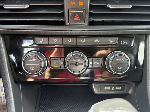 Used 2023 Volkswagen Jetta SE FWD image 19