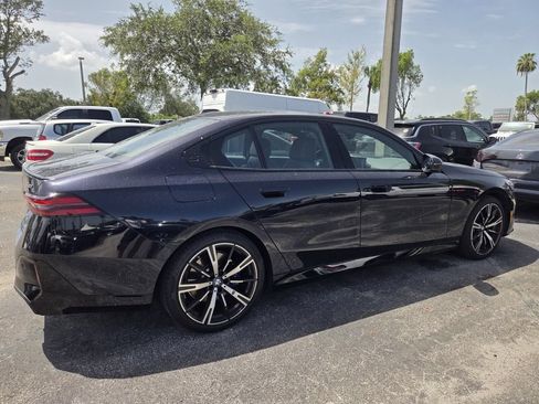 Used 2024 BMW 530i w/ M Sport Package RWD image 5