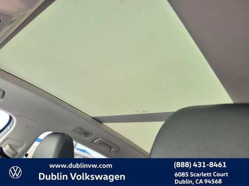 New 2025 Volkswagen Taos SE image 14