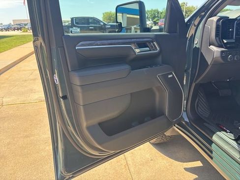 New 2026 Chevrolet Silverado 2500 LTZ w/ LTZ Premium Package AWD/4WD image 14
