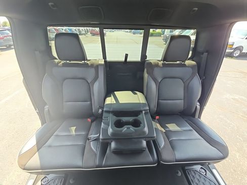 Used 2021 RAM 1500 Laramie w/ Sport Appearance Package AWD/4WD image 31