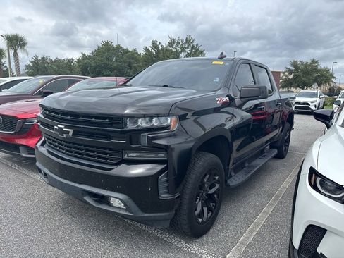 Used 2019 Chevrolet Silverado 1500 RST AWD/4WD image 2