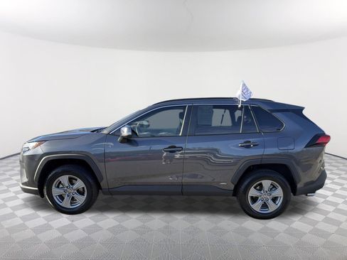 Certified 2022 Toyota RAV4 XLE w/ Convenience Package image 14